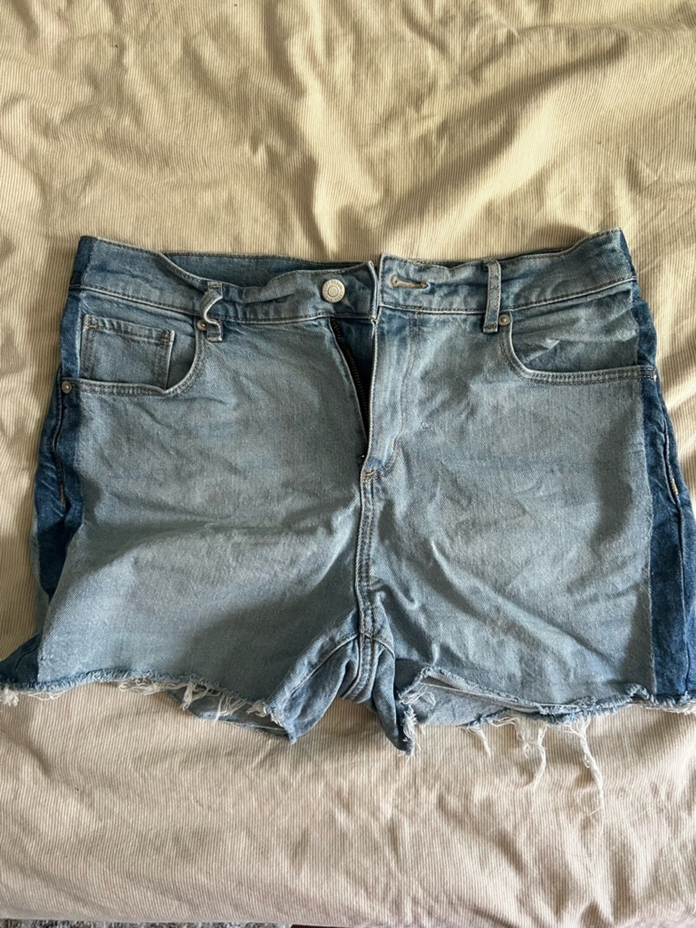 NWOT LOFT jean short